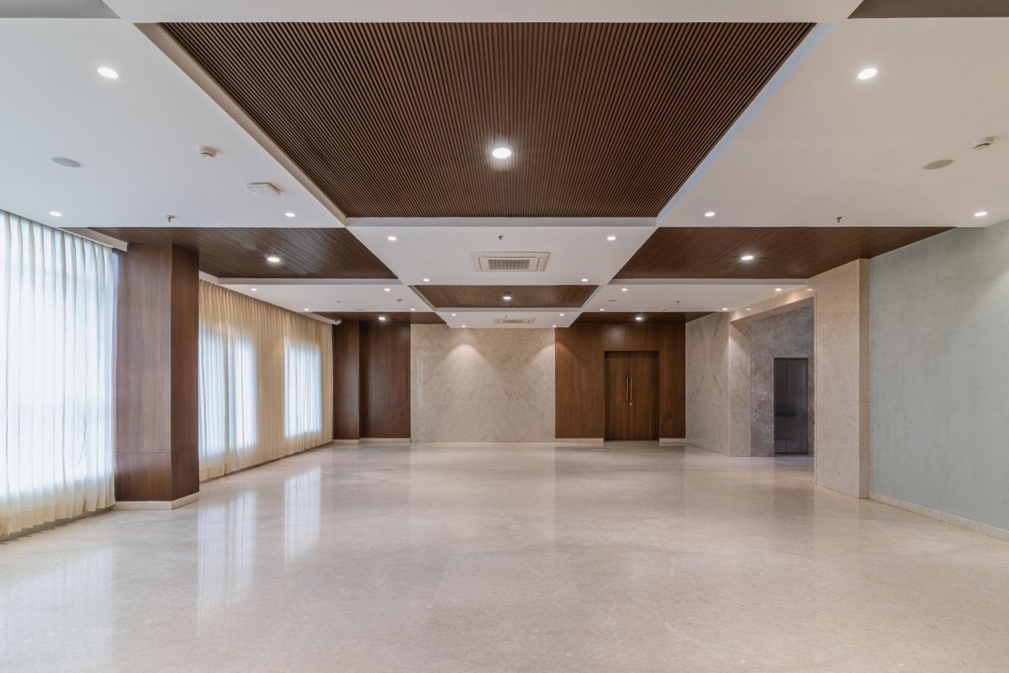 מלון ארודה Royal Embassy מראה חיצוני תמונה
